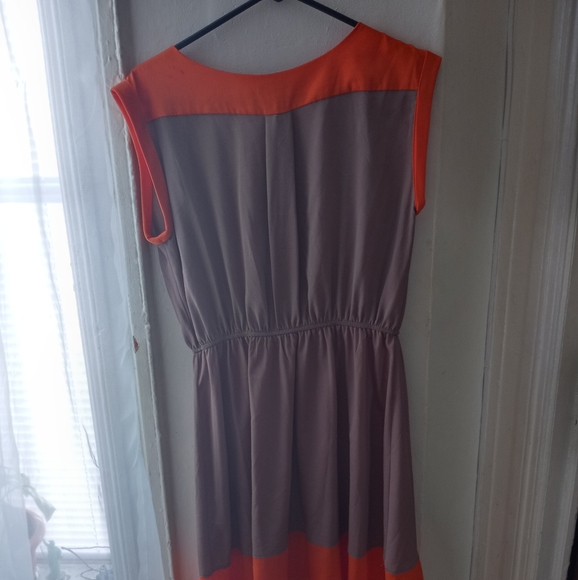 Mini dress - Picture 3 of 4